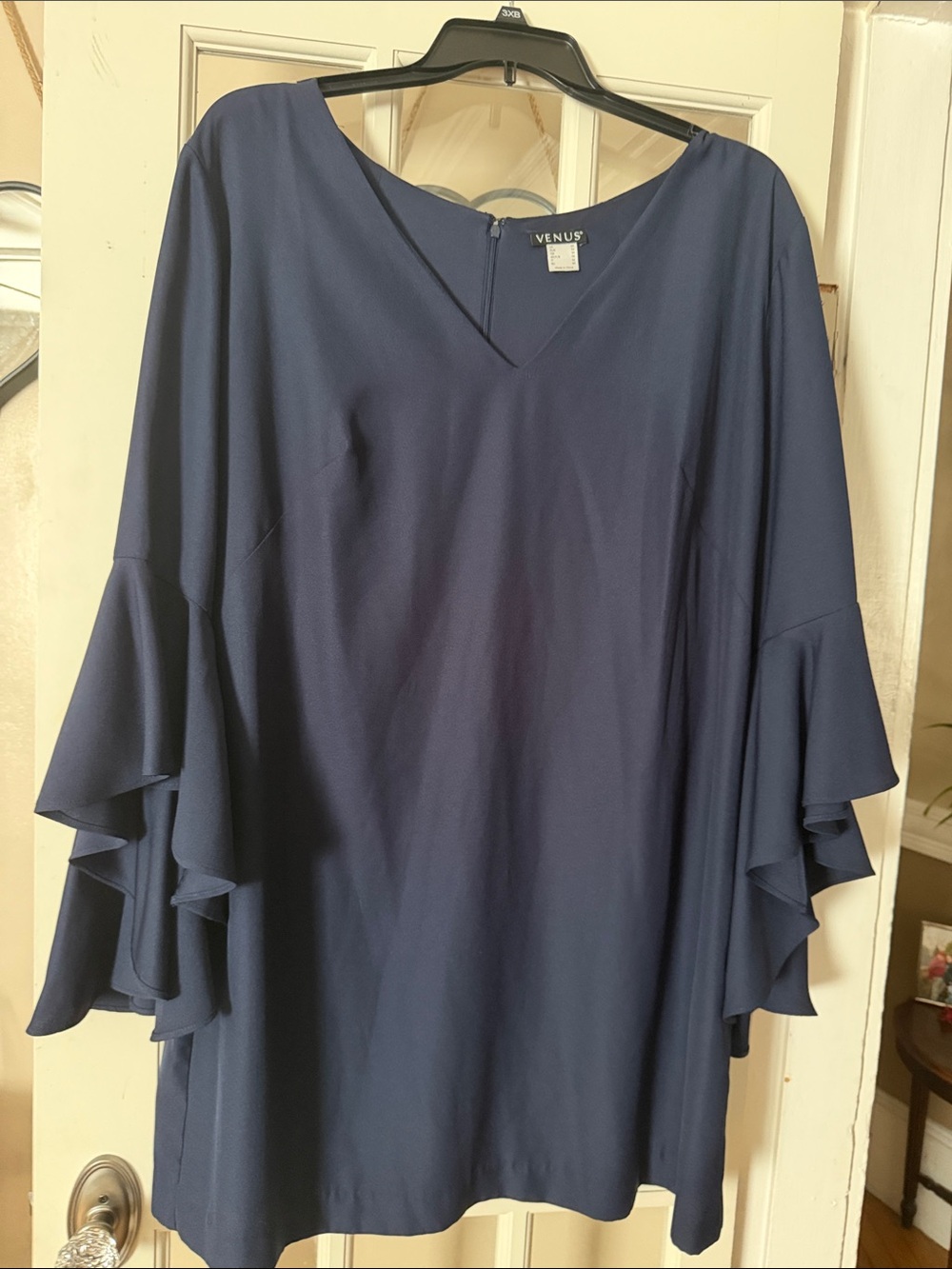 Woman’s plus dress - Picture 1 of 5